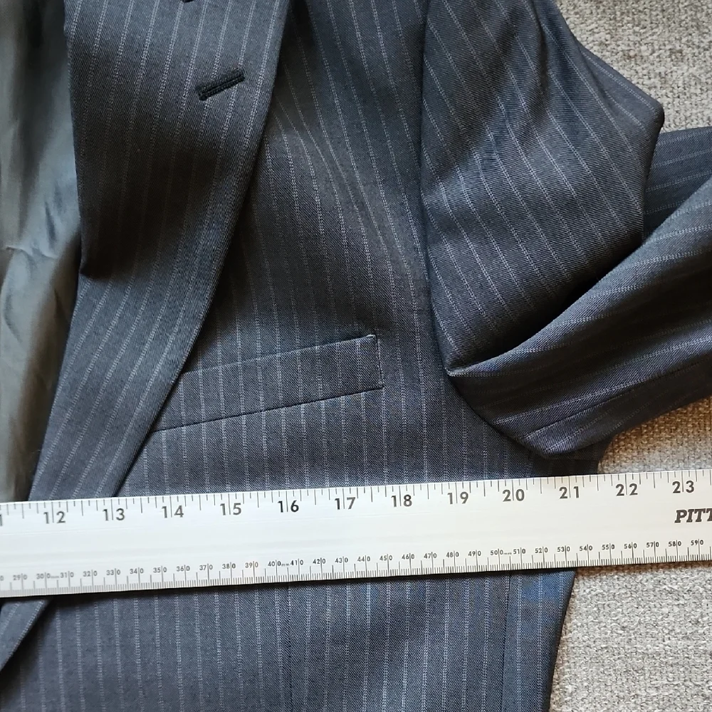 Theory Laine Men’s Pinstripe Blazer 40R Black Wool Blend Sport Coat